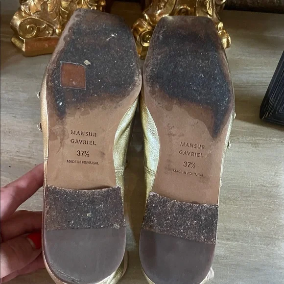 Mansur Gavriel Designer Shoes. Gold . Excellent used condition . Size 37 1/2 - Picture 4 of 8